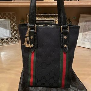Gucci Bucket in Black Canvas Sherry line
